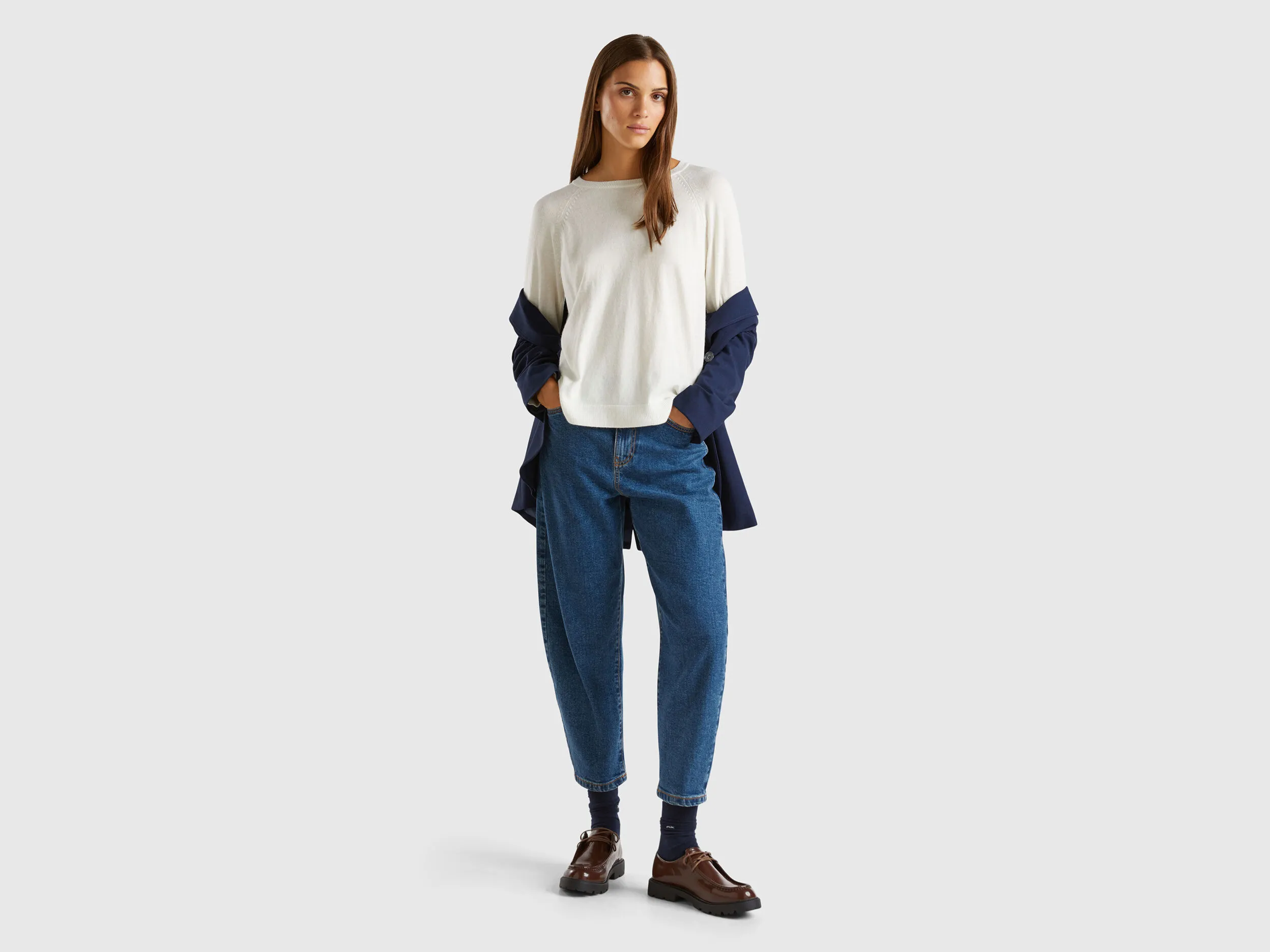 Pullover mit Rundausschnitt in einer Mischung aus Wolle und Cashmere in Cremeweiß