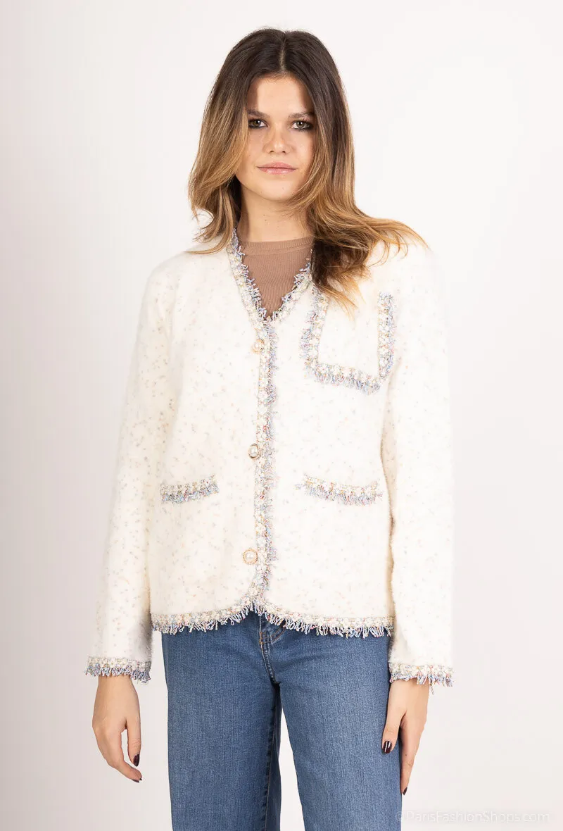 Strukturierte Strickjacke mit geflochtenen Besätzen